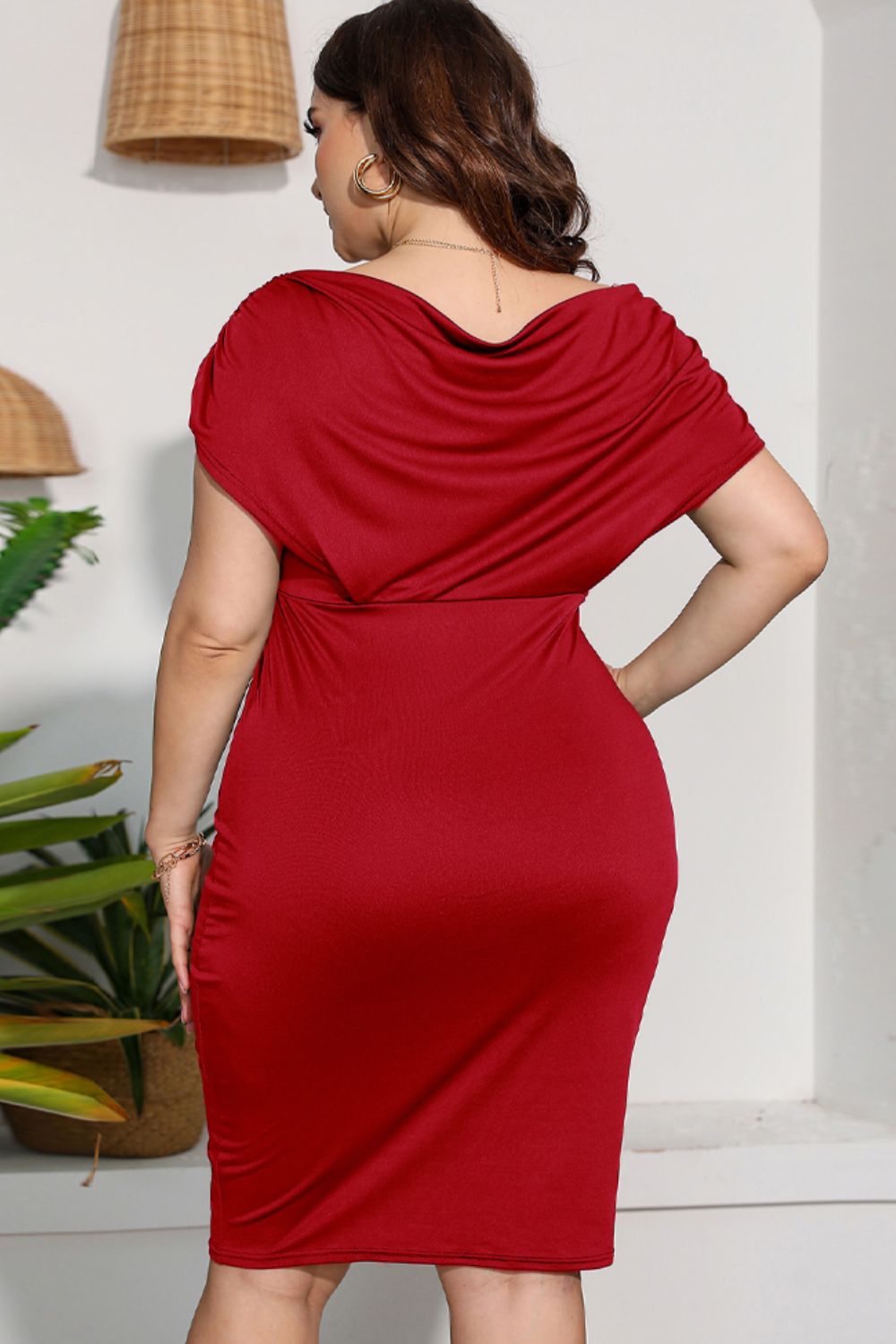 Elegant Plus Size Beach Wedding Guest Dress with Ruched V-Neck - Perfect for Any Summer Occasion