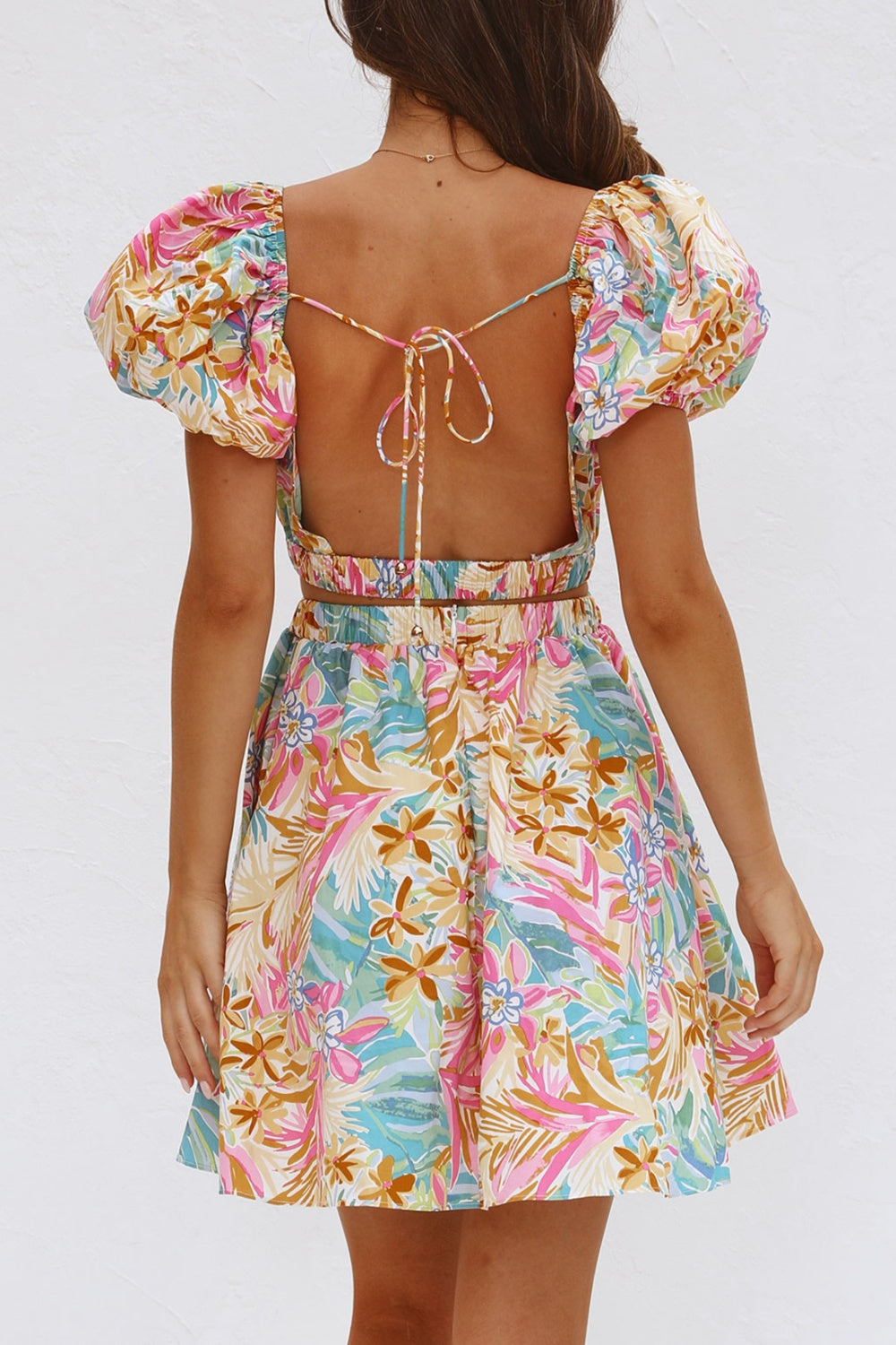 Floral Short Sleeve Backless Mini Dress for Beach Wedding Guests