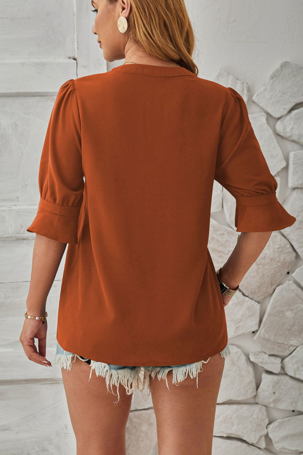 Chic Notched Half Sleeve Blouse: Stylish Fashion Staple for Versatile Wardrobe Pairings!