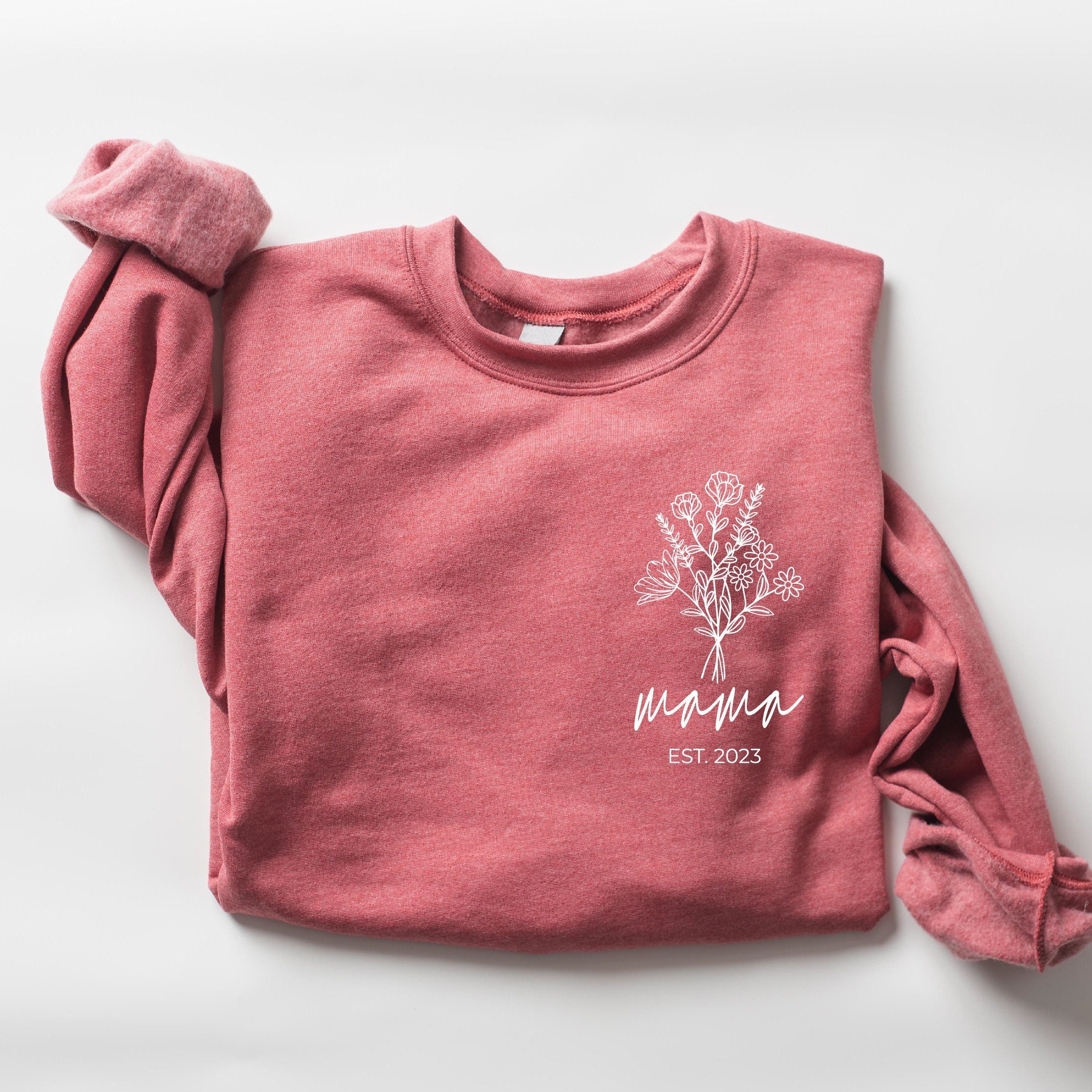 Cozy Mama Crewneck Sweatshirt - A Stylish Gift for Moms