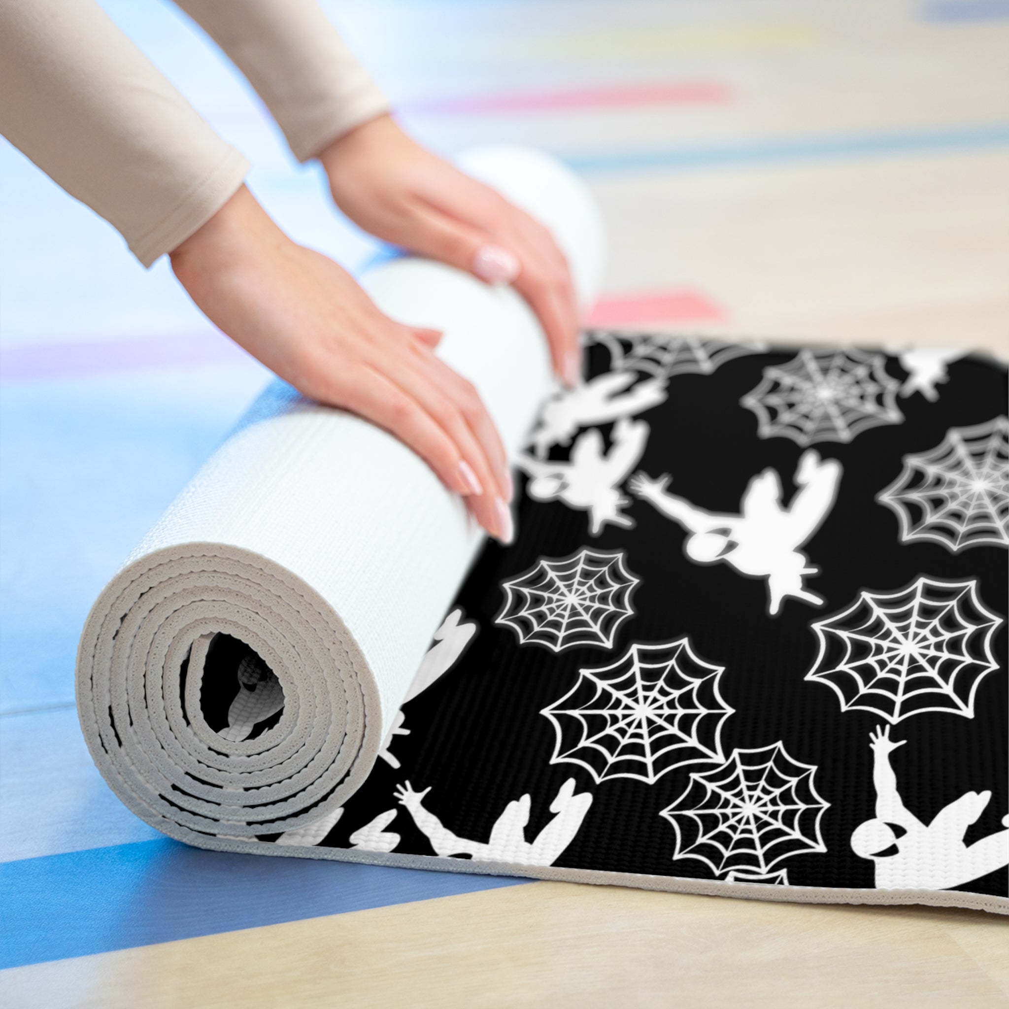 Foam yoga mat spiderman web plain black