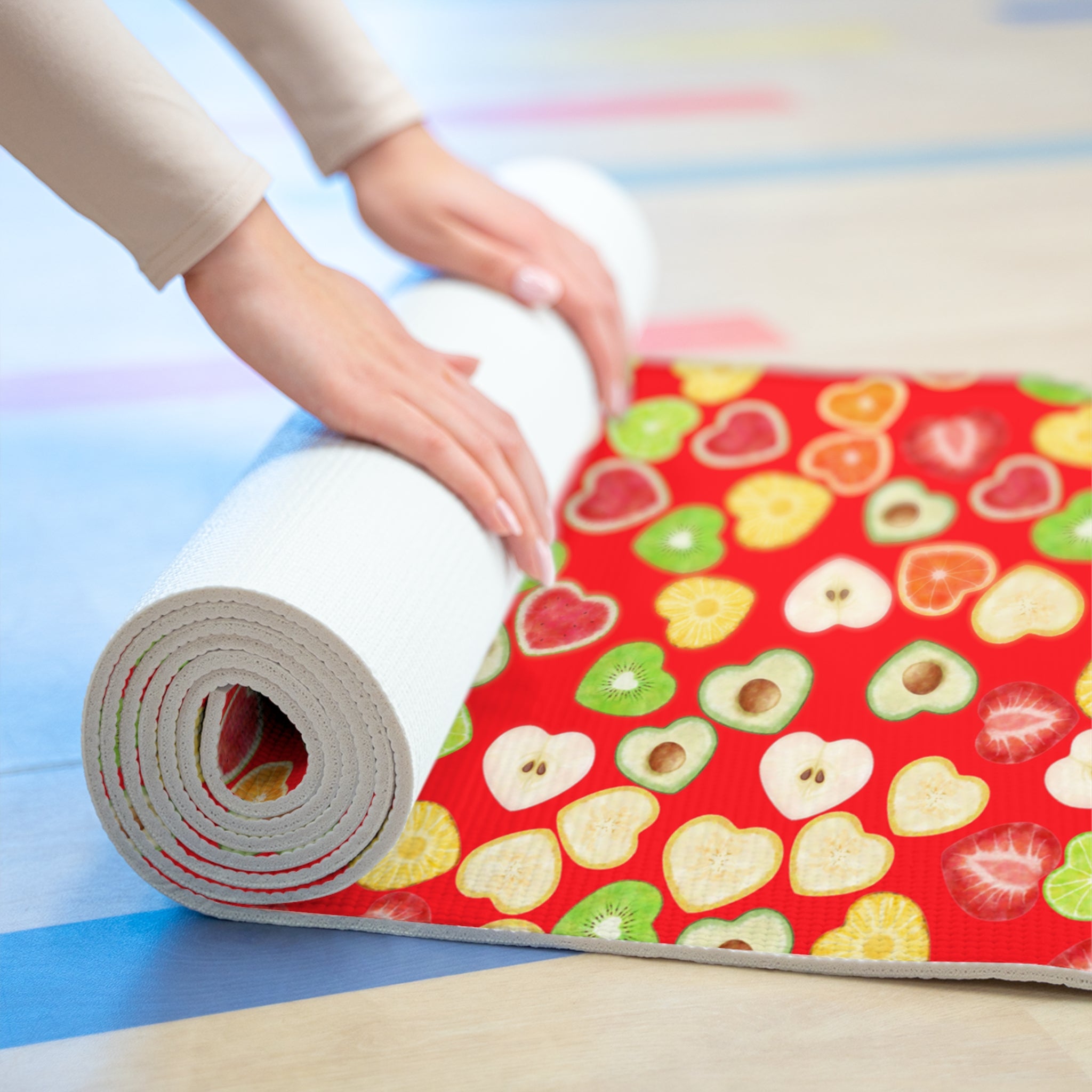 Foam yoga mat heart fruits red