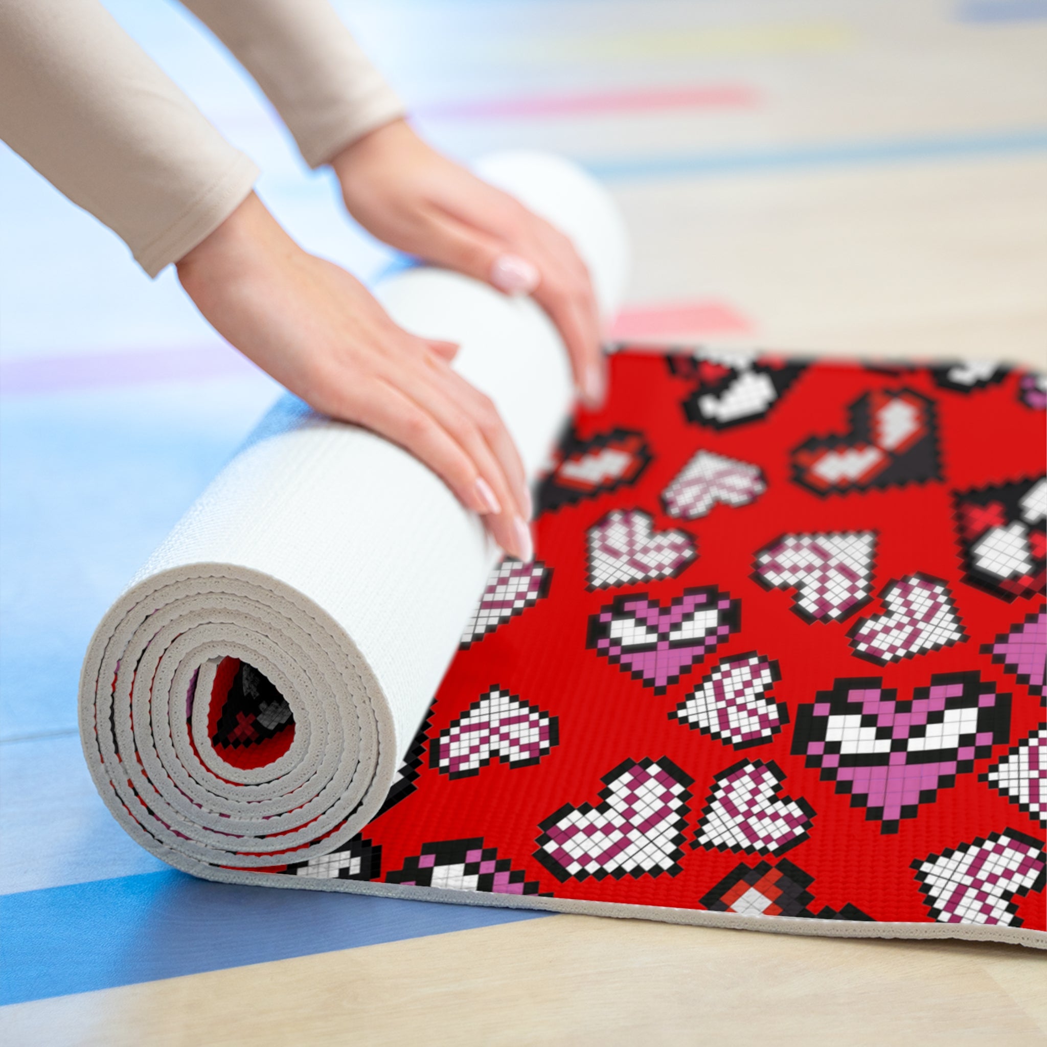 Foam yoga mat spider hearts pixel red