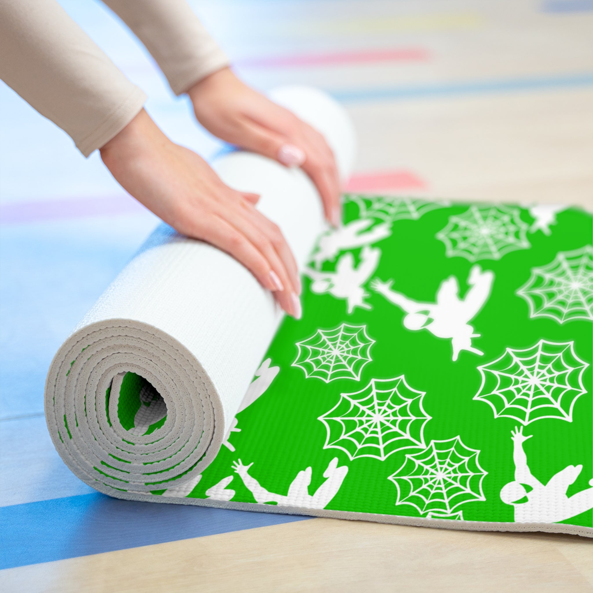 Foam yoga mat spiderman web plain green