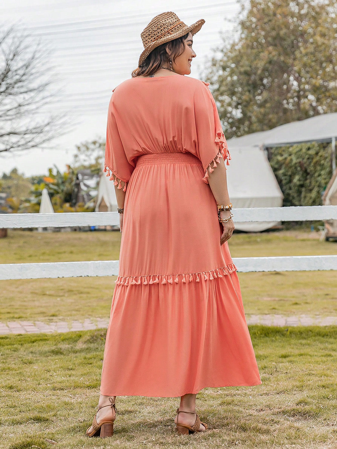 Elegant Plus Size Beach Wedding Guest Dress with Tassel Trim, V-Neck, Short Sleeves, and Ruffle Hem - Perfect for Stylish Summer Events