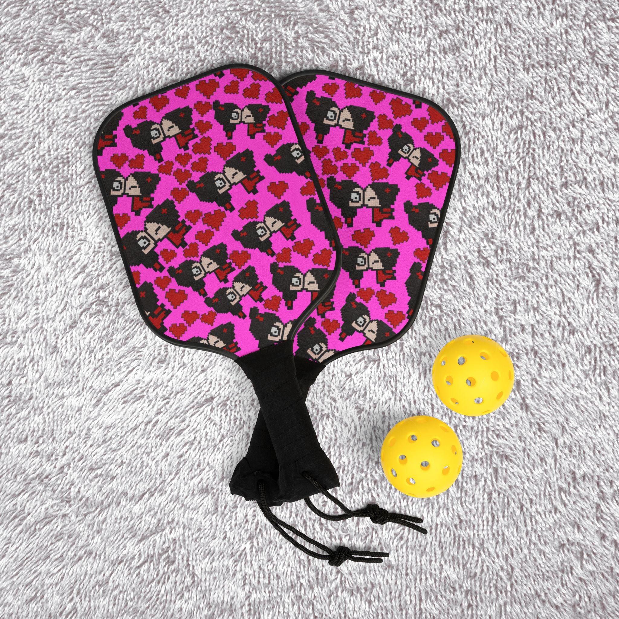 Pickleball kit (2 paddles + 2 balls + transparent bag) pixel pucca kiss heart pink