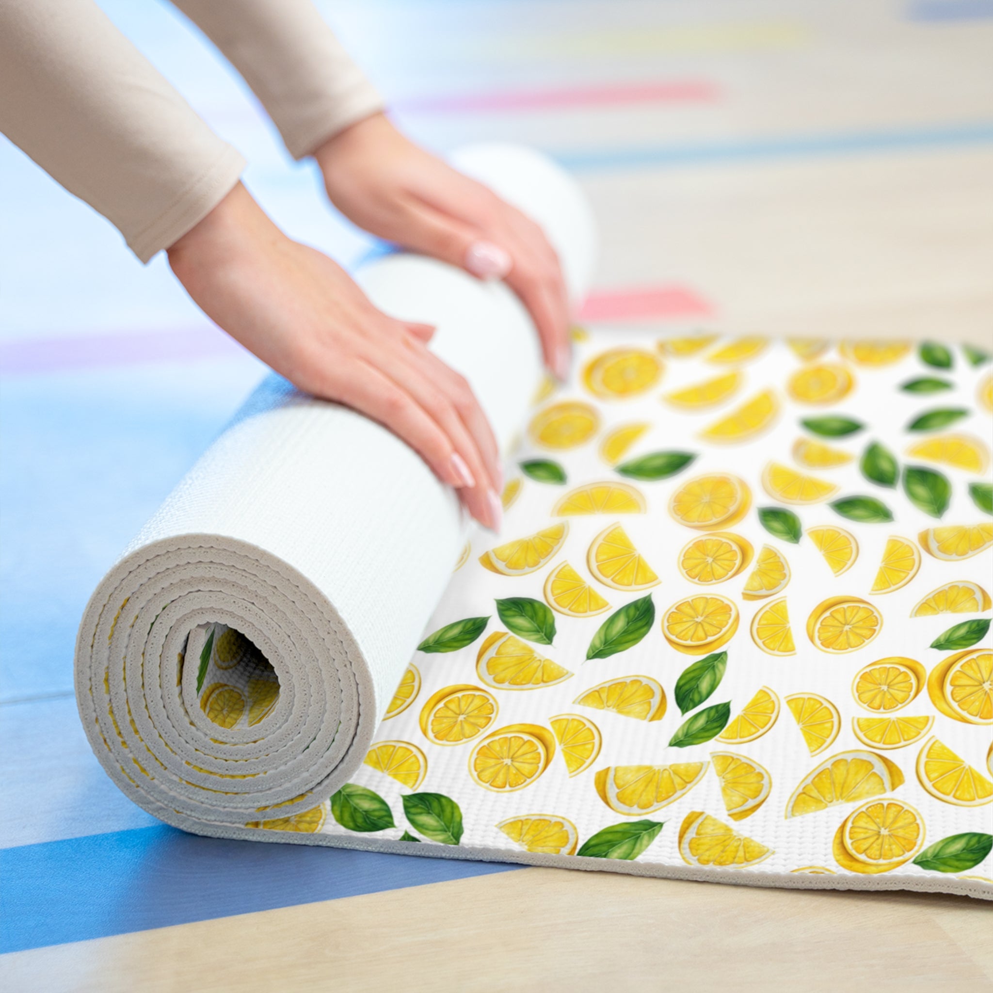 Foam yoga mat lemon and leaves white