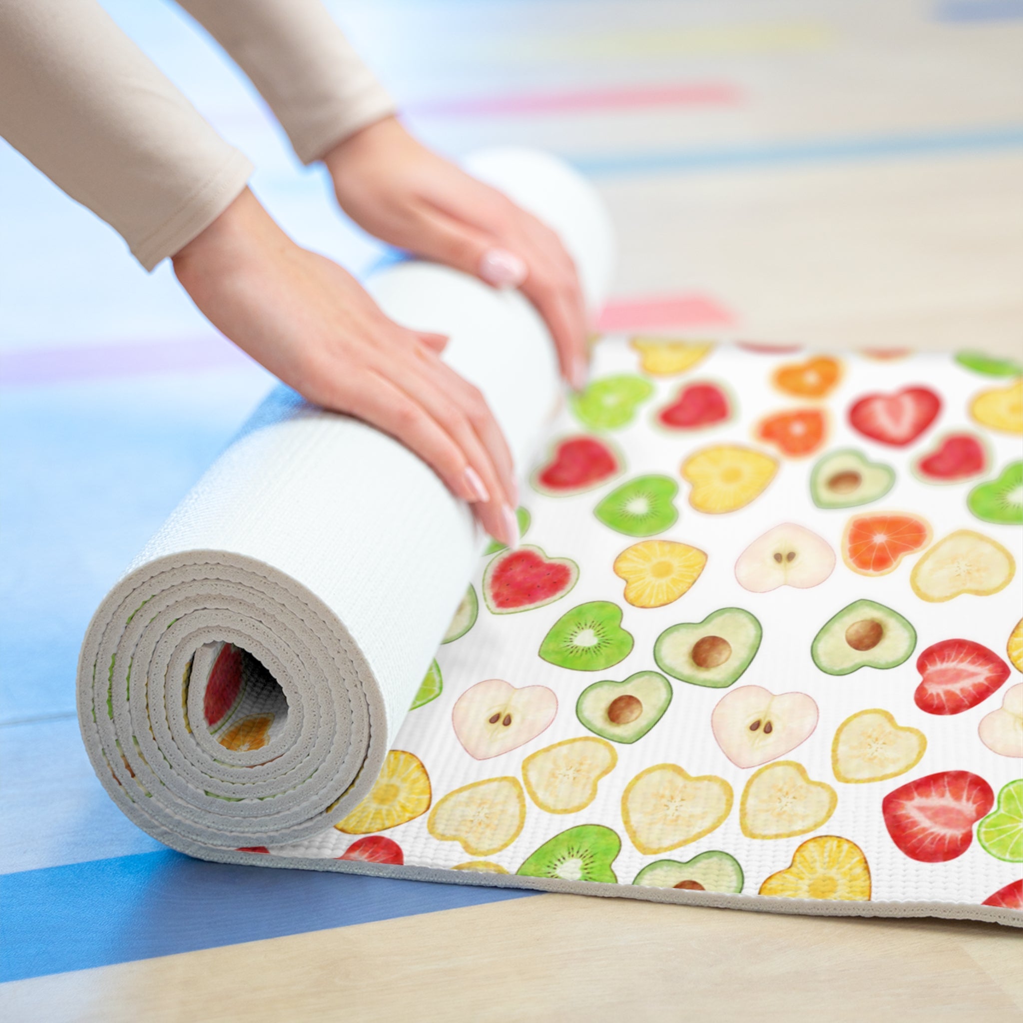 Foam yoga mat heart fruits white