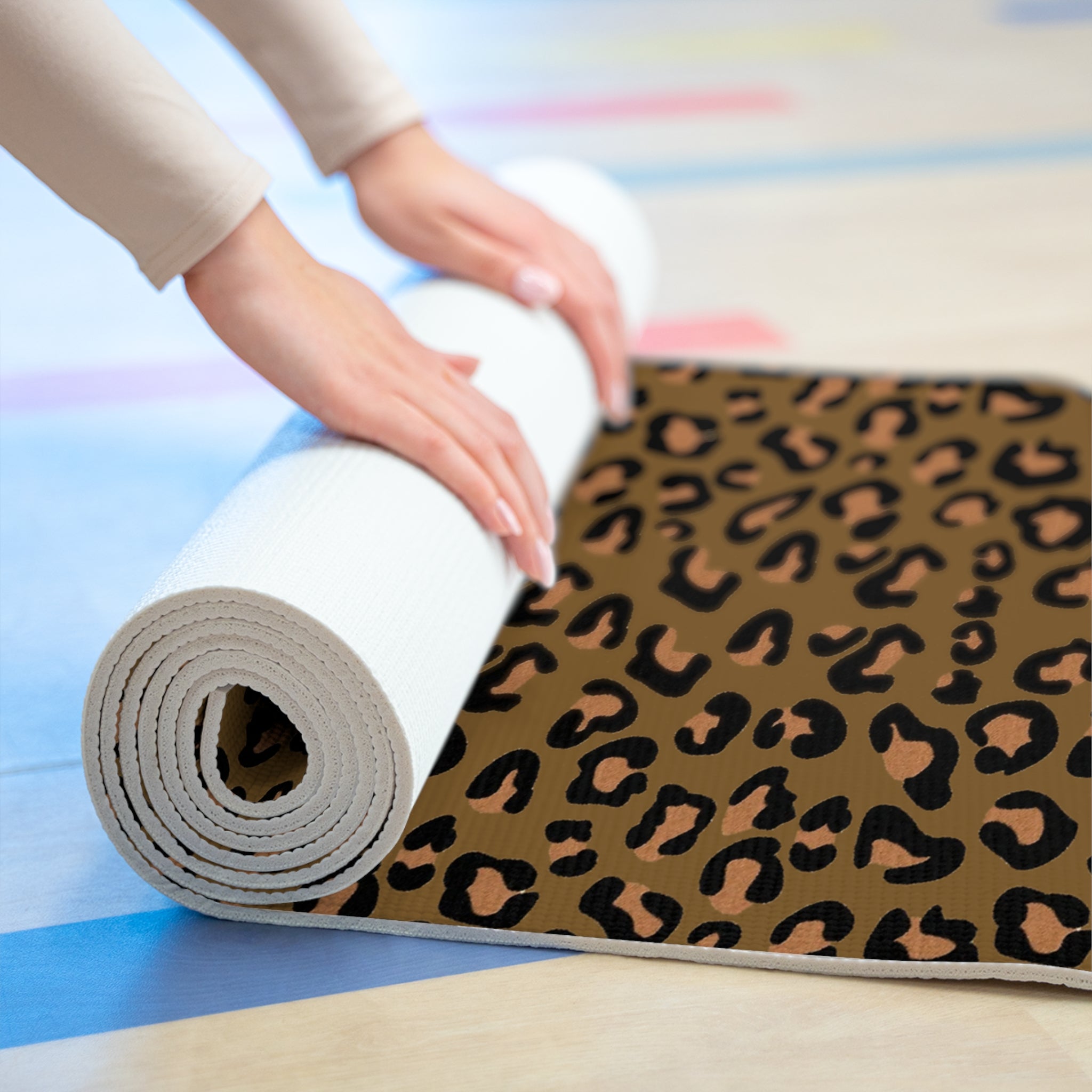 Foam yoga mat leopard paws brown