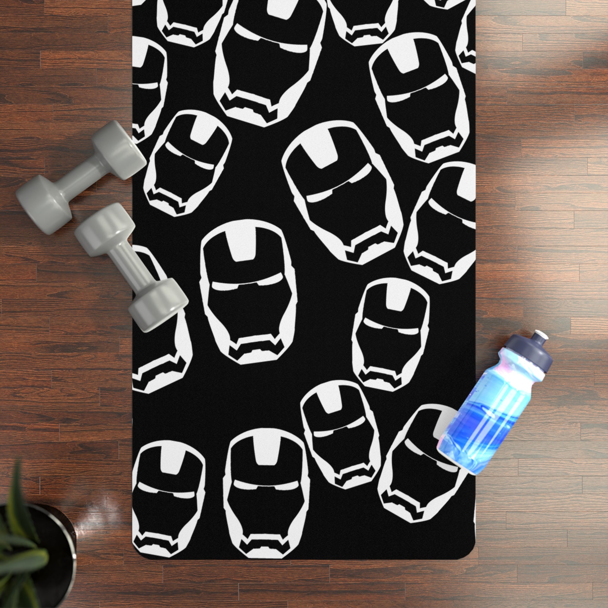 Rubber yoga mat iron man black