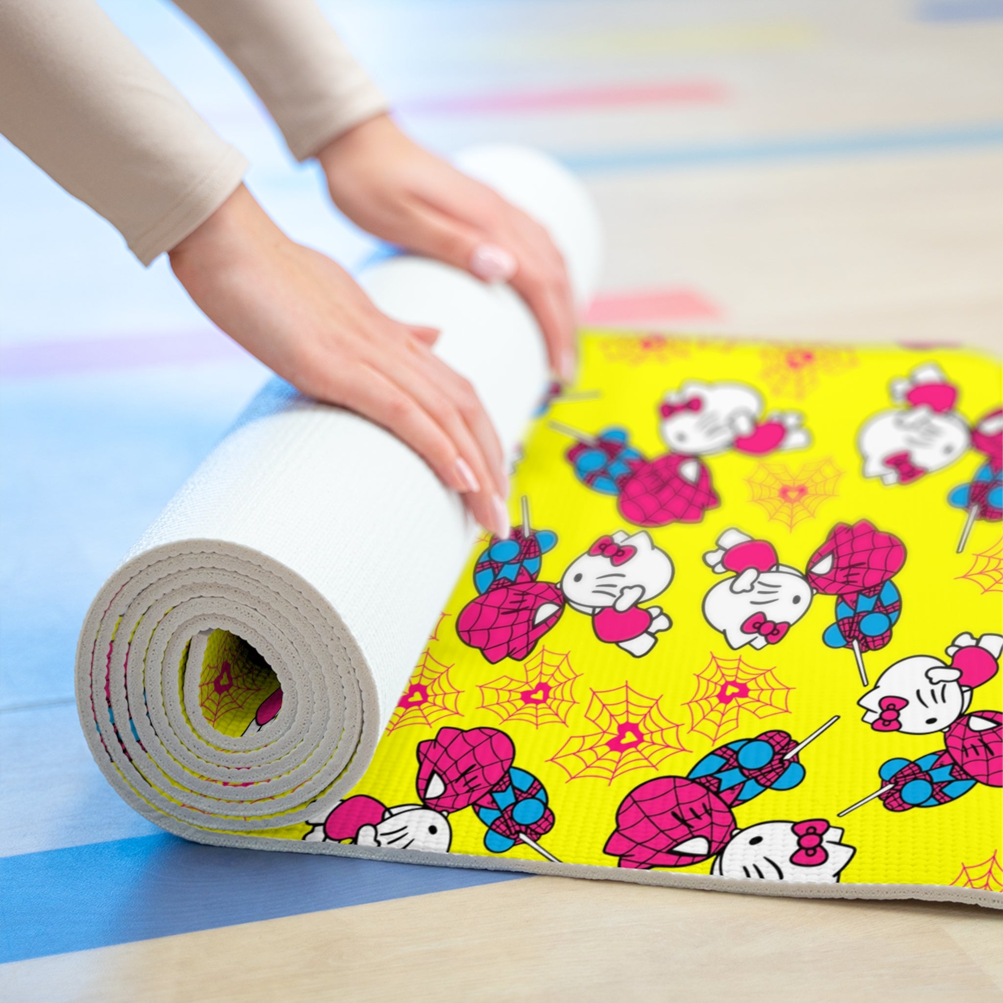 Foam yoga mat spider kitty yellow