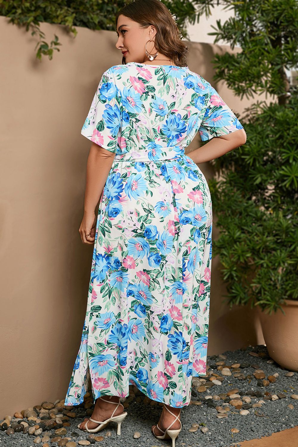 Elegant Plus Size Beach Wedding Guest Dress - Tied Surplice Short Sleeve Maxi for Perfect Summer Celebrations