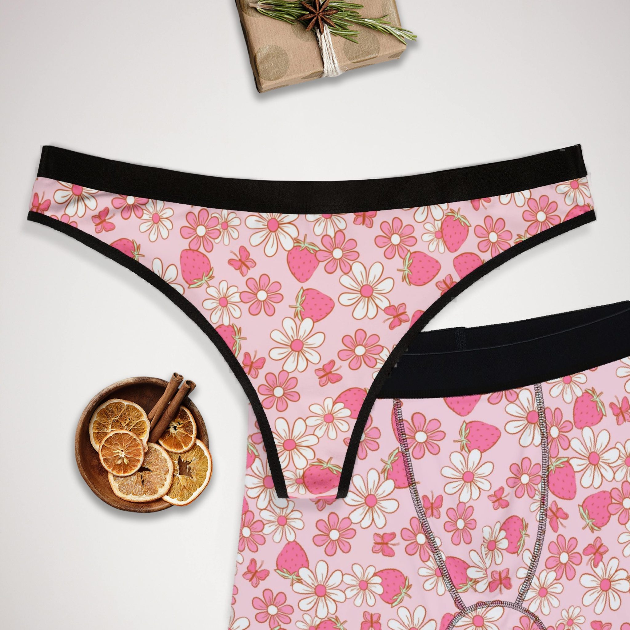 Matching underwear Strawberry Daisy for couples boxer & thong