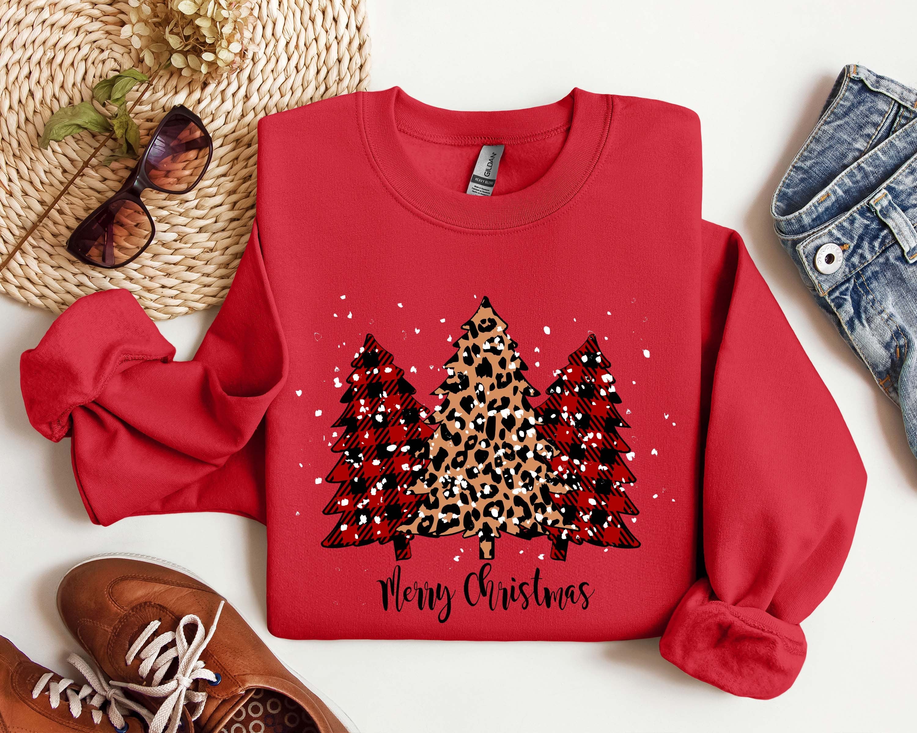 Gildan 18000 Christmas Tree Sweatshirt for Women - Cute Holiday Gift, Cozy Unisex Crewneck, Perfect Aesthetic Winter Outfit