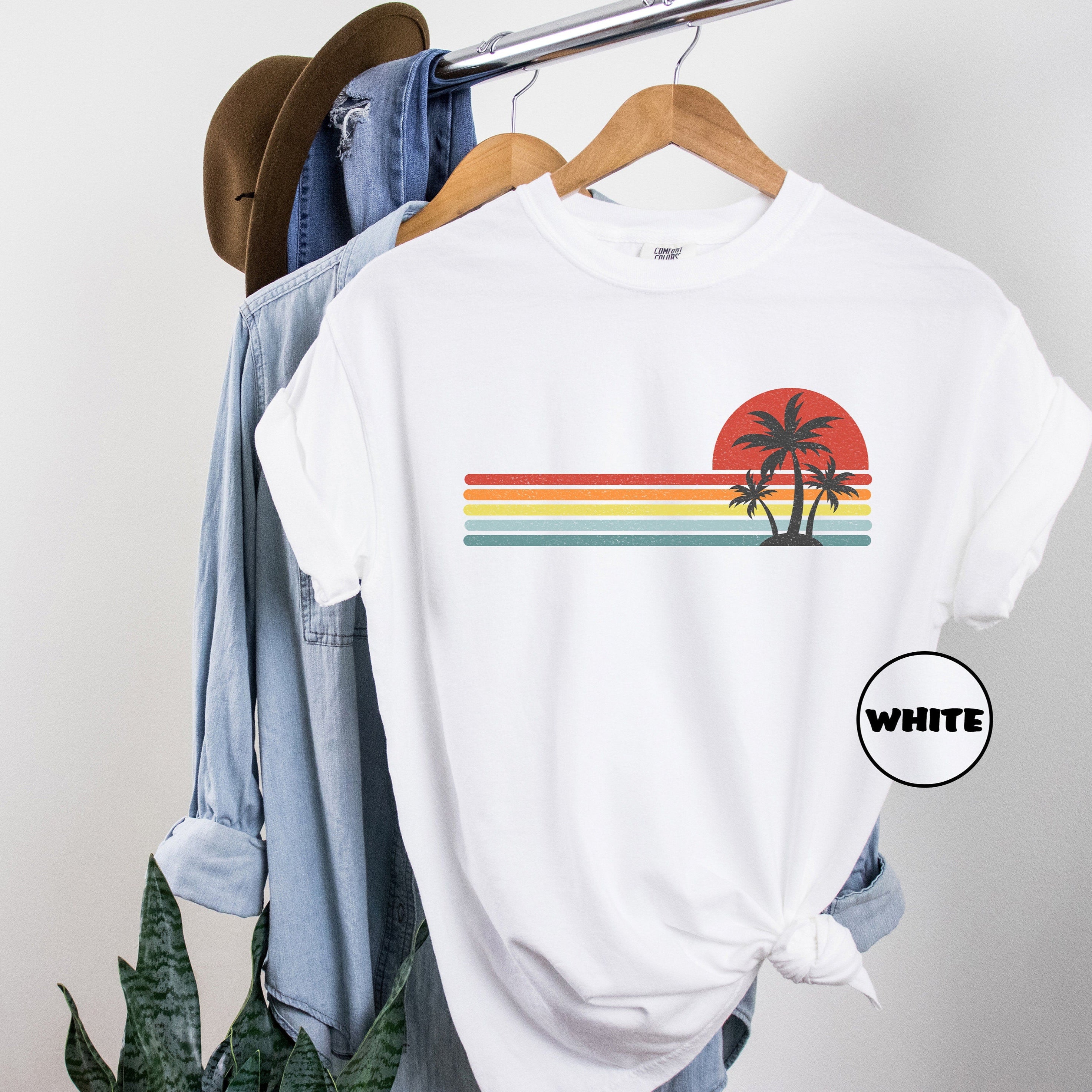 Comfort Colors® Retro Tropical Island T-shirt, Vintage Sunset Summer Shirt, Colorful Palm Tree Outfit, Beach Tee, Summer Vacation Tee Gifts