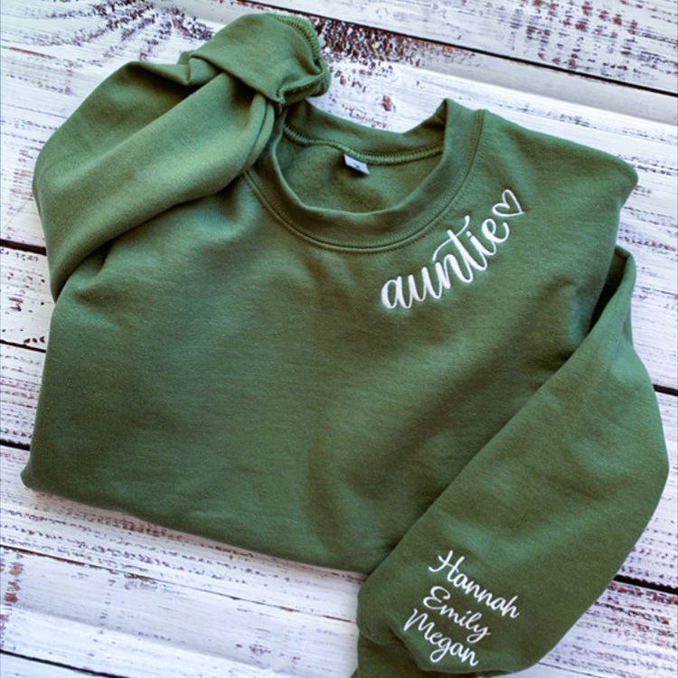 Aunt Sweatshirt-Auntie Sweatshirt-Custom Embroidered Sweatshirt-Auntie Shirt-Crewneck Sweatshirt-Personalized Gift-Aunt Gift-Aunt Shirt