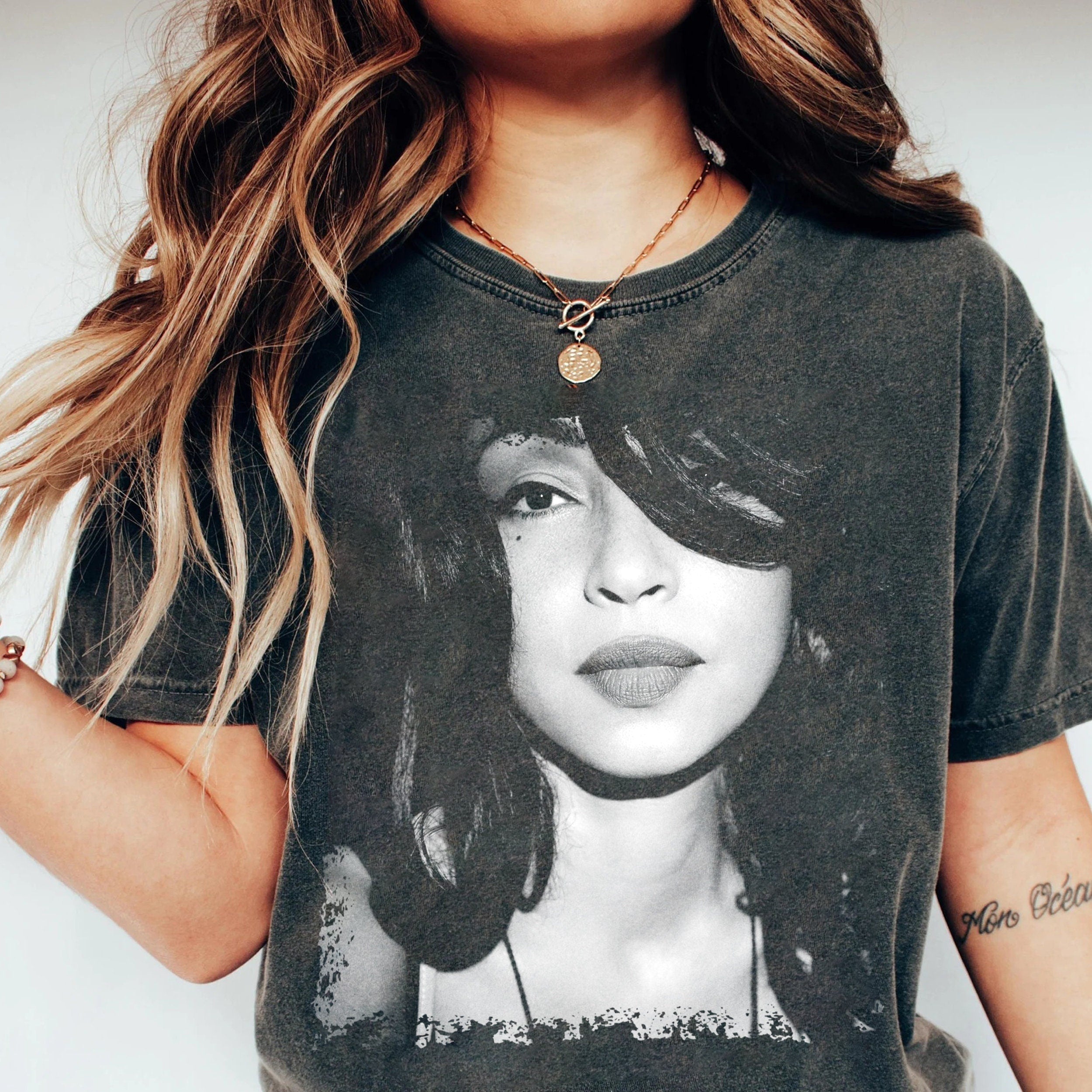 Sade Adu Graphic Tshirt, Vintage Sade tshirt, 90s Sade shirt, Music fans shirt, Sade Adu tshirt  Gift for men, women Comfort color
