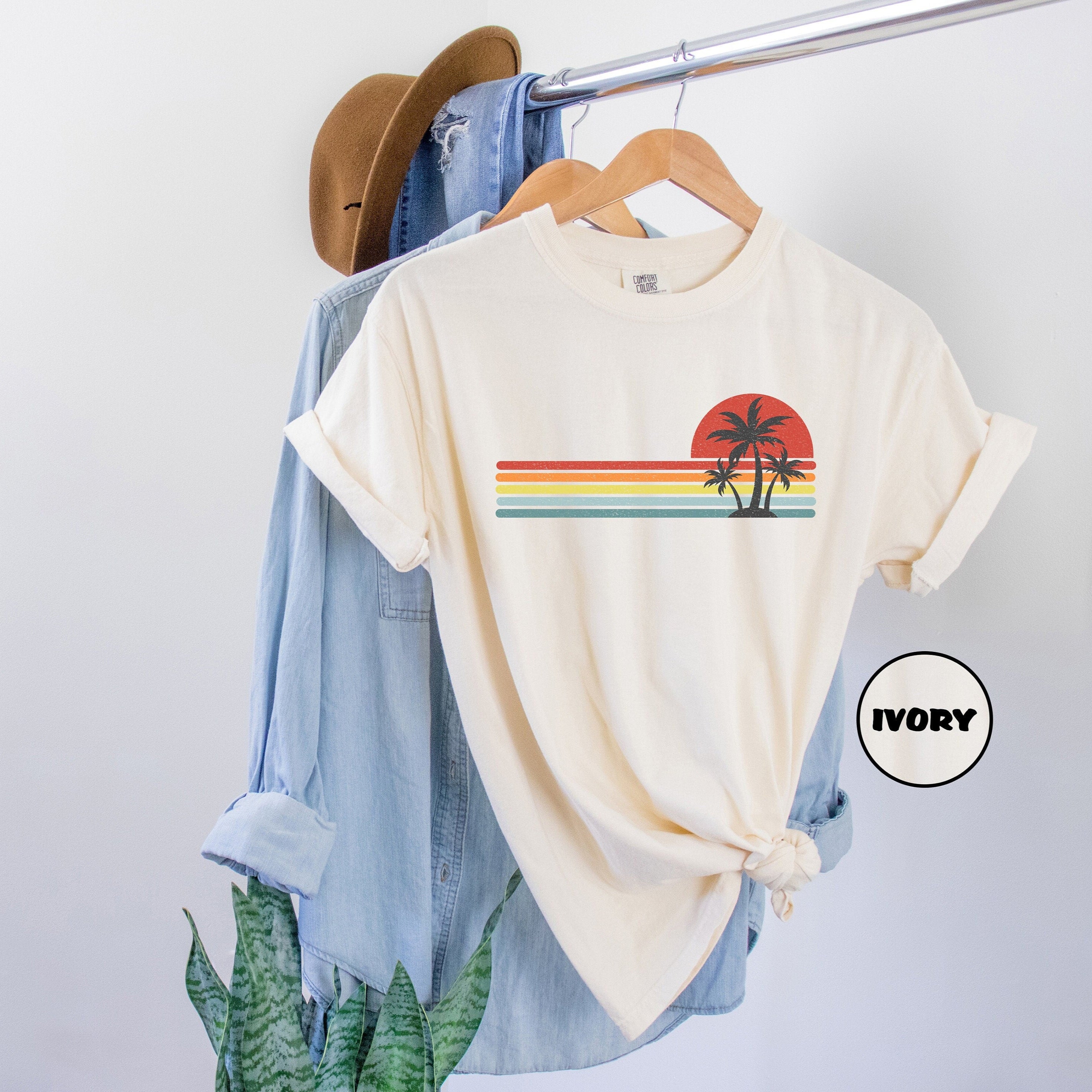 Comfort Colors® Retro Tropical Island T-shirt, Vintage Sunset Summer Shirt, Colorful Palm Tree Outfit, Beach Tee, Summer Vacation Tee Gifts