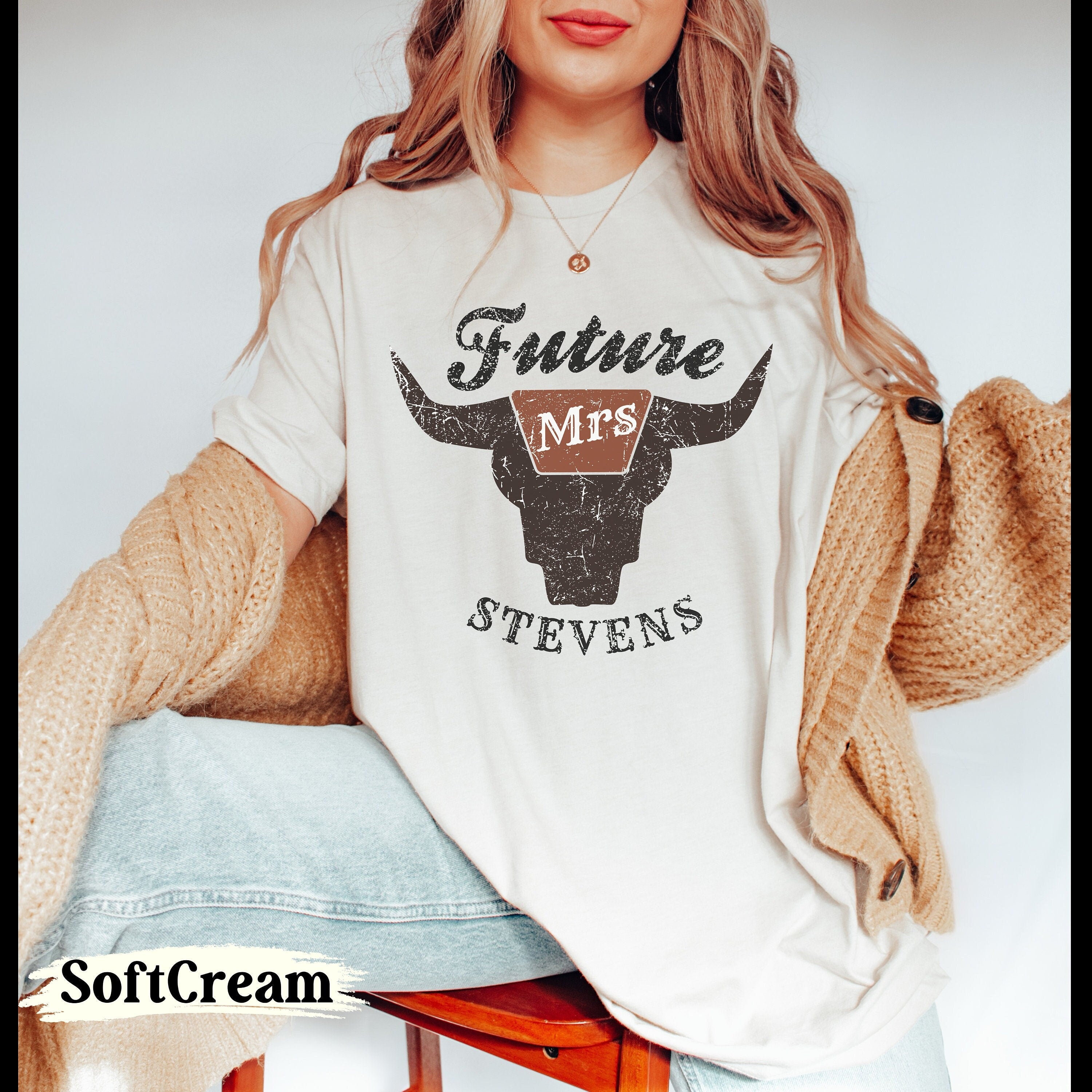 Custom Western Graphic Tee Future Mrs Bride Shirt Engagement Bride To Be Yes Bridal Party Shirts Personalized Miss to Mrs Tshirt
