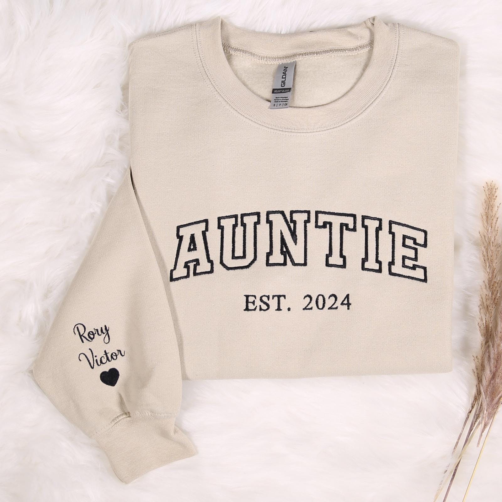 Personalized Auntie Embroidered Sweatshirt With Names On Sleeve, Custom Embroidered Aunt Hoodie, Auntie Birthday Gifts, New Auntie Outfit