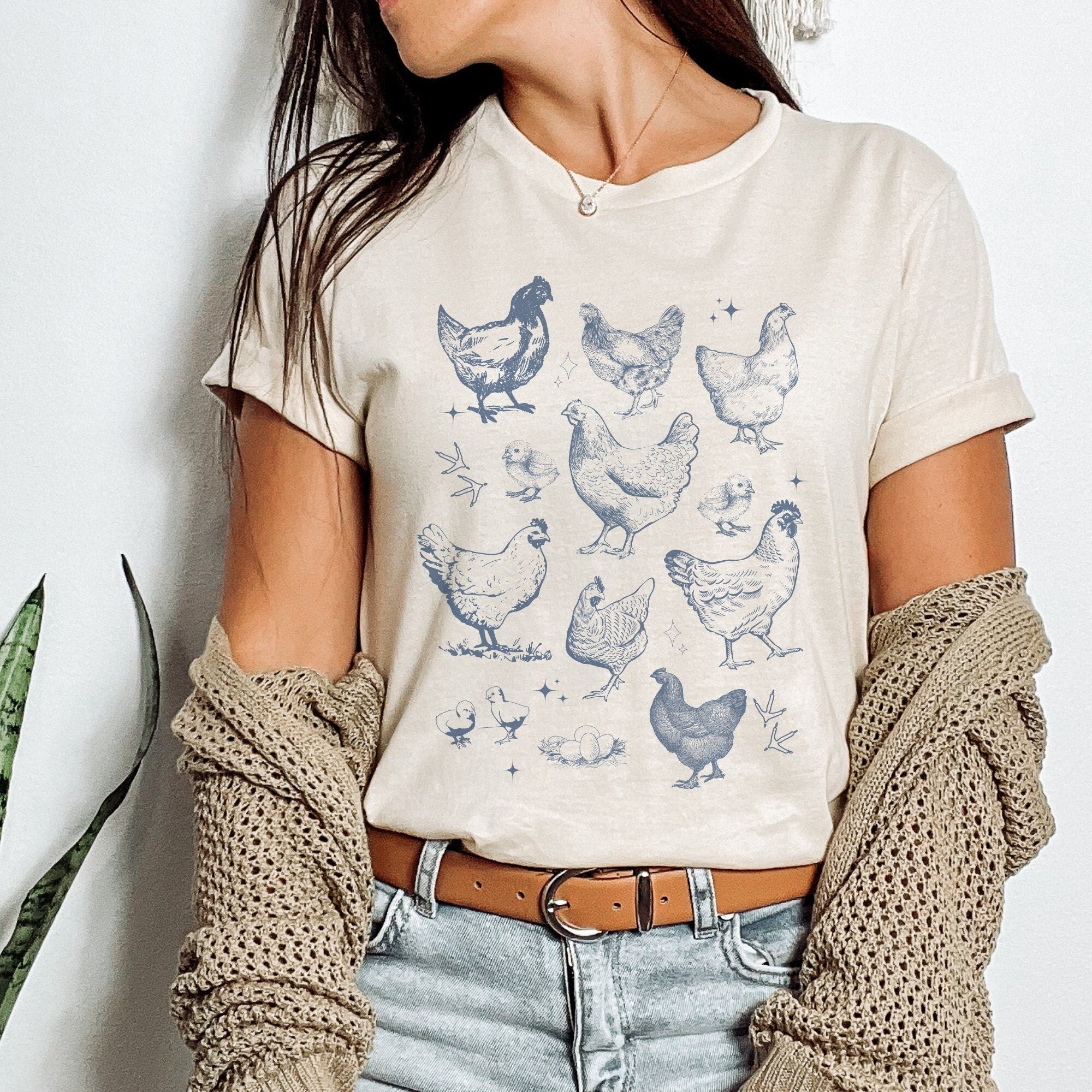 Retro Chicken T-shirt for men and women, Chicken shirt for animal lover, Vintage animal graphic t-shirt, Unisex Tees Distressed Graphic