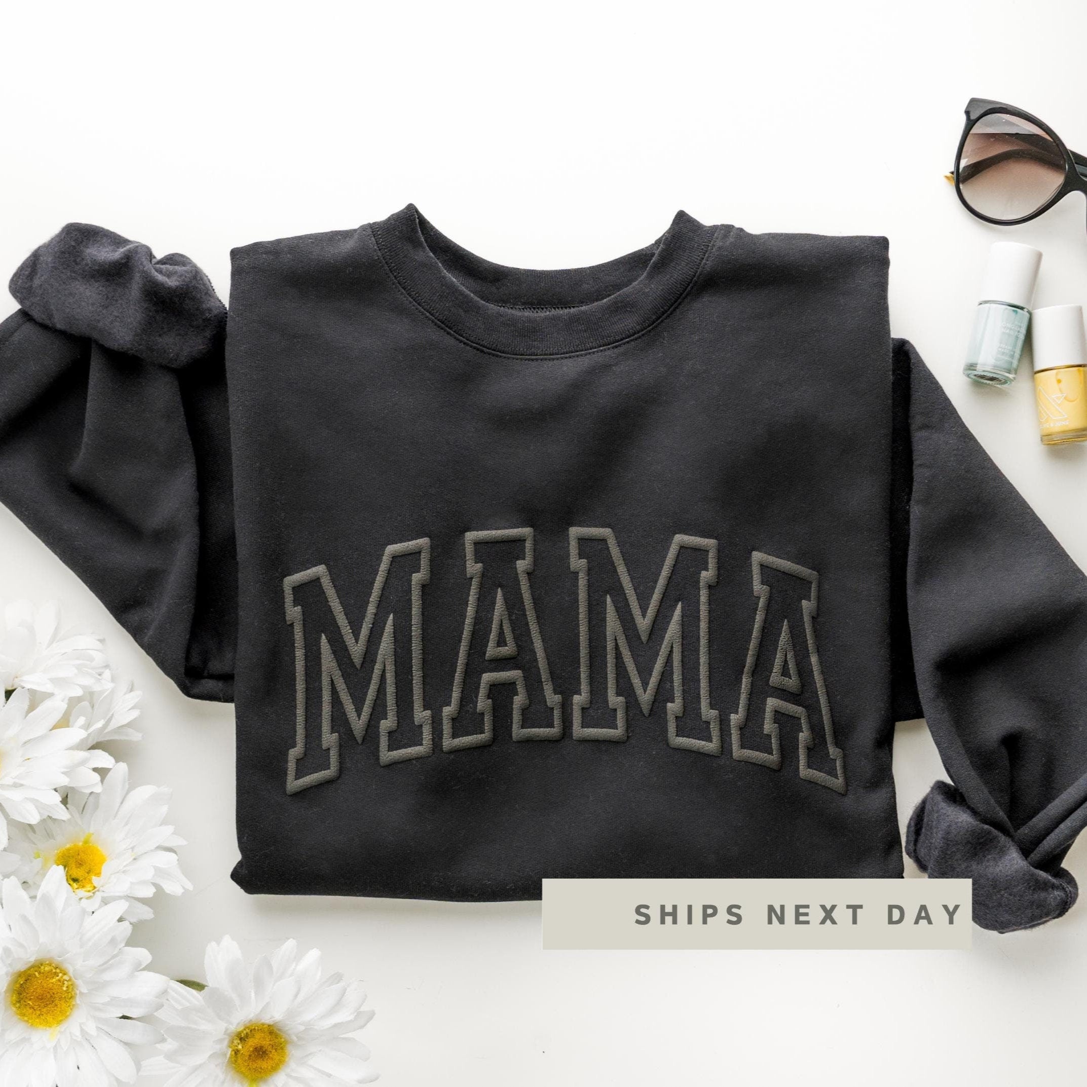 Mama Sweatshirt, Mama Est Sweatshirt, Mothers Day Gift, Cool Mom, First Mothers Day Gift, Personalized Gift, Mom Life Shirt, New Mom Gift