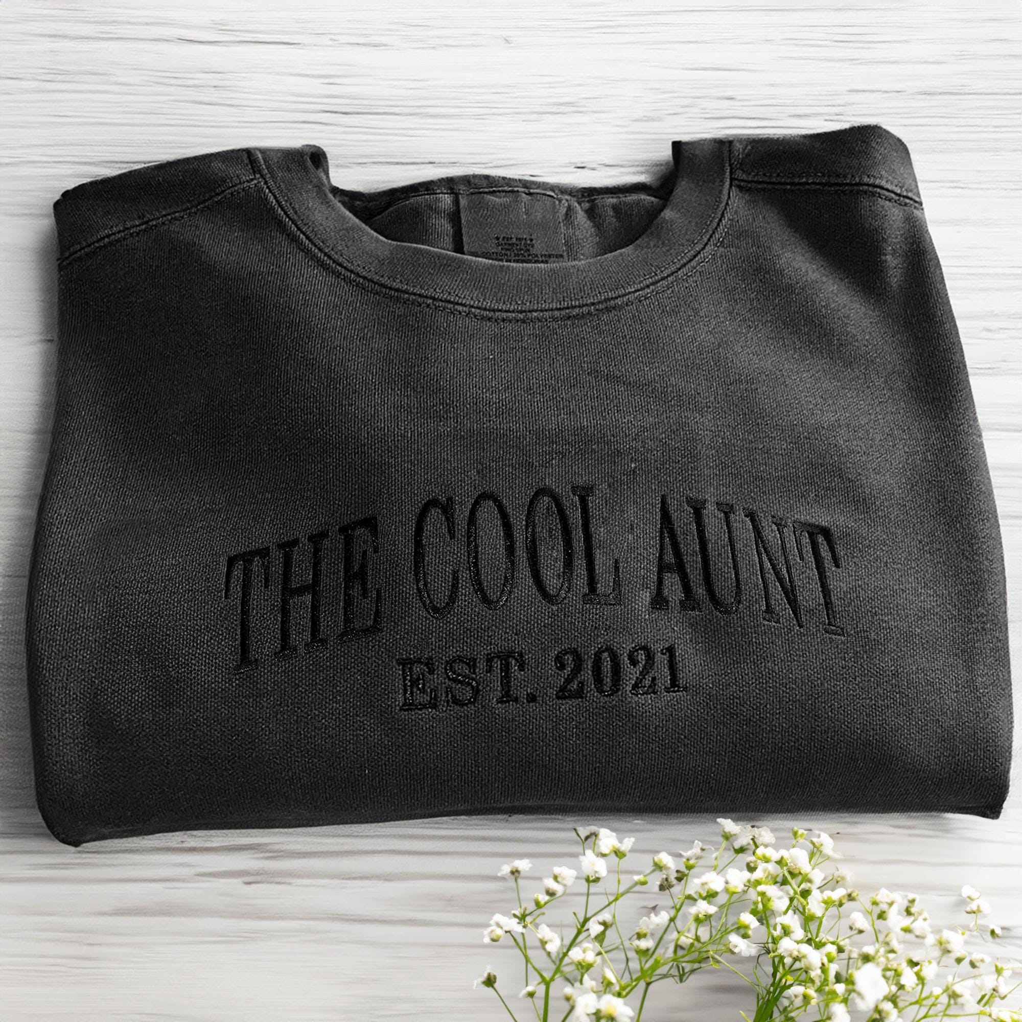 Embroidered The Cool Aunt Crewneck, Auntie Sweatshirt with Kids Names Comfort Colors® Shirt, Best Aunt Tshirt, Personalized Gift for Aunt