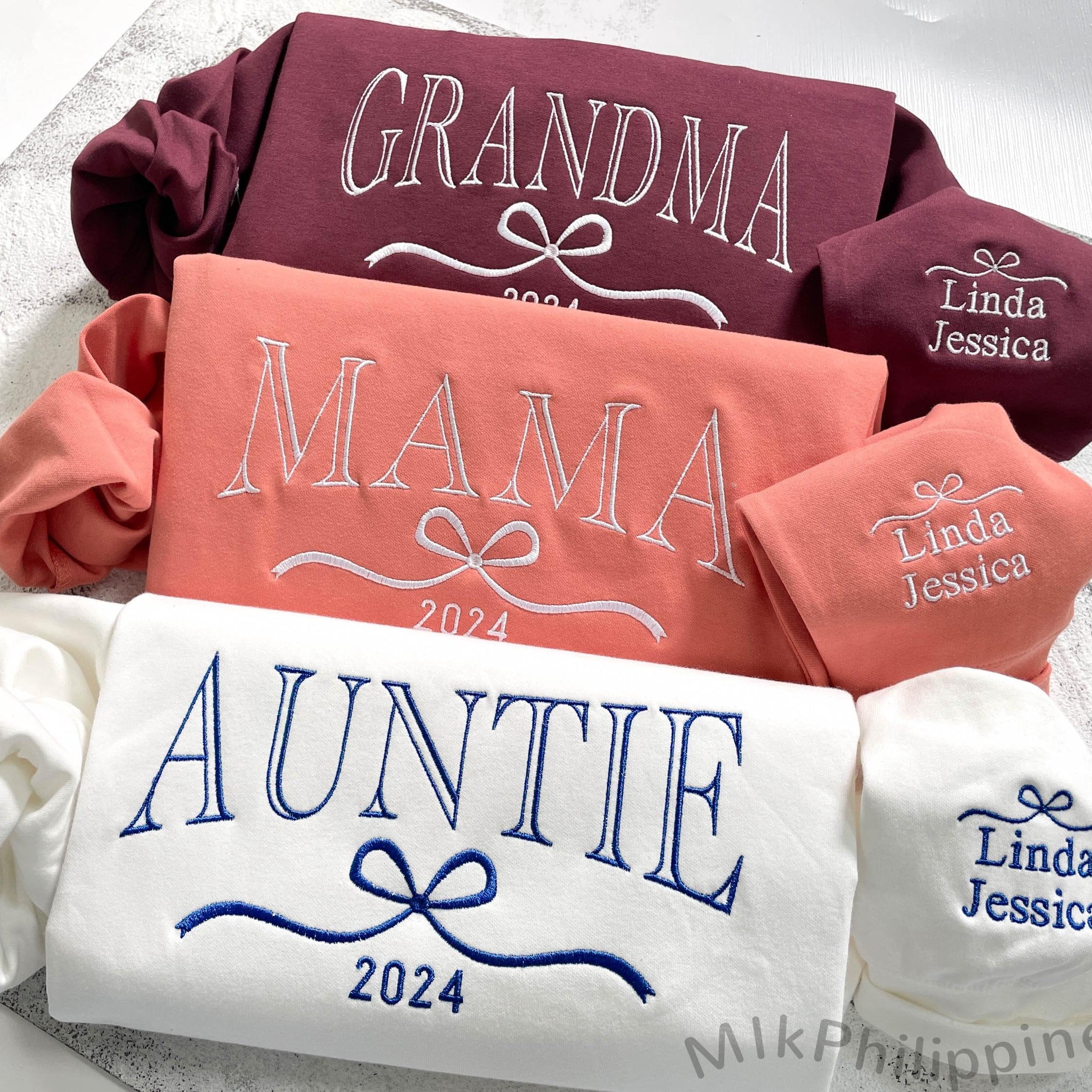 Embroidered Mama Sweatshirt, Kids Name on Sleeve With Bow, Custom Grandma/Auntie Sweatshirt, Christmas Gifts for Mom, Aunt and Grandma