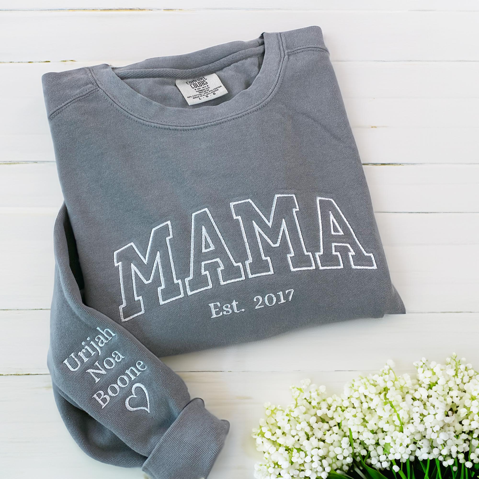 Comfort Colors® Custom Embroidered Mama Sweatshirt With Kids Names, Mama Sweatshirt Embroidered, Personalized Mimi, Momma, Mama...