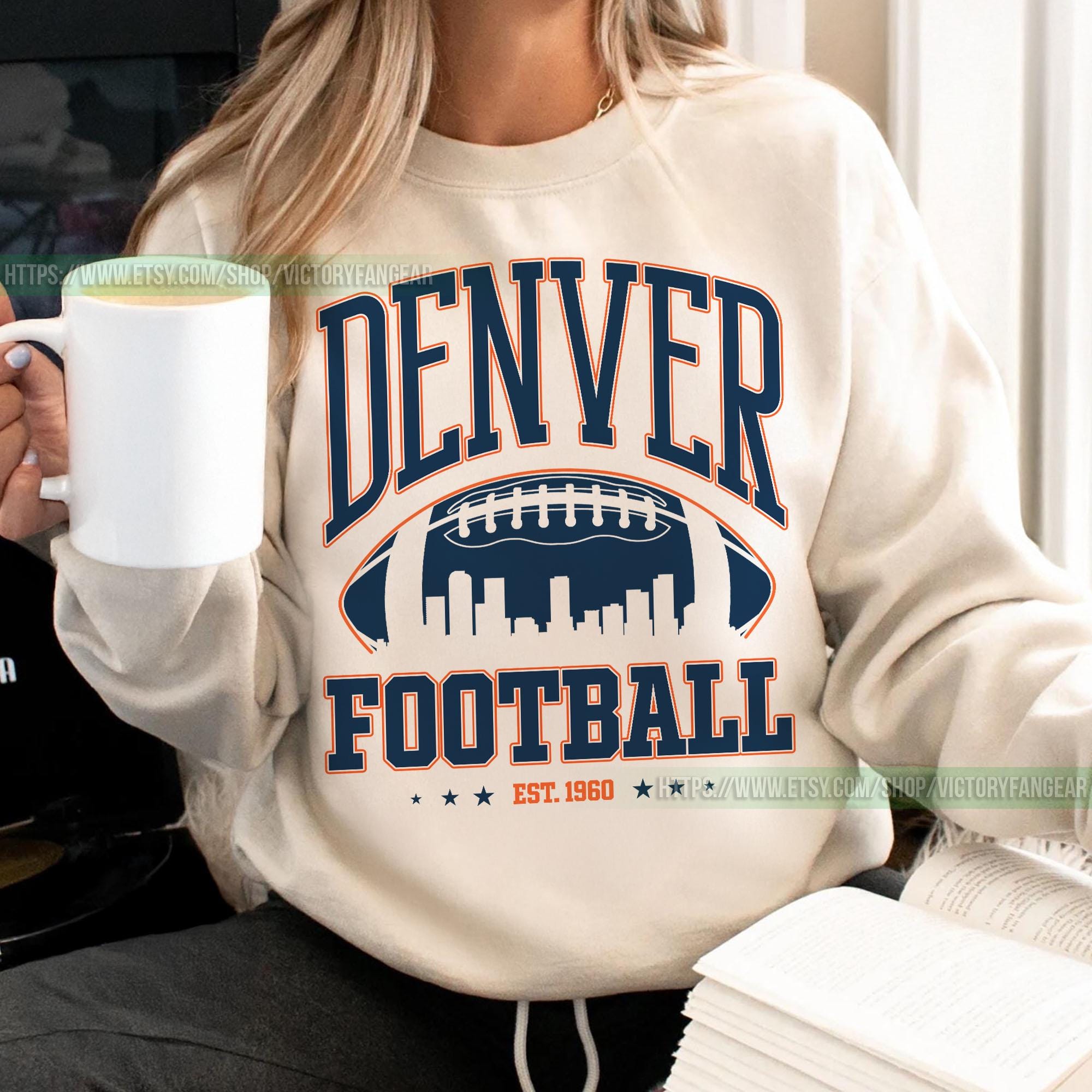 Denver Football Vintage Style Sweatshirt T-Shirt for Men & Women, Cozy Gildan 18000 Crewneck, Retro Broncos Fans Gift, Perfect for Sunday Football, Printify Choice, Aesthetic Fall Outfit FCY10