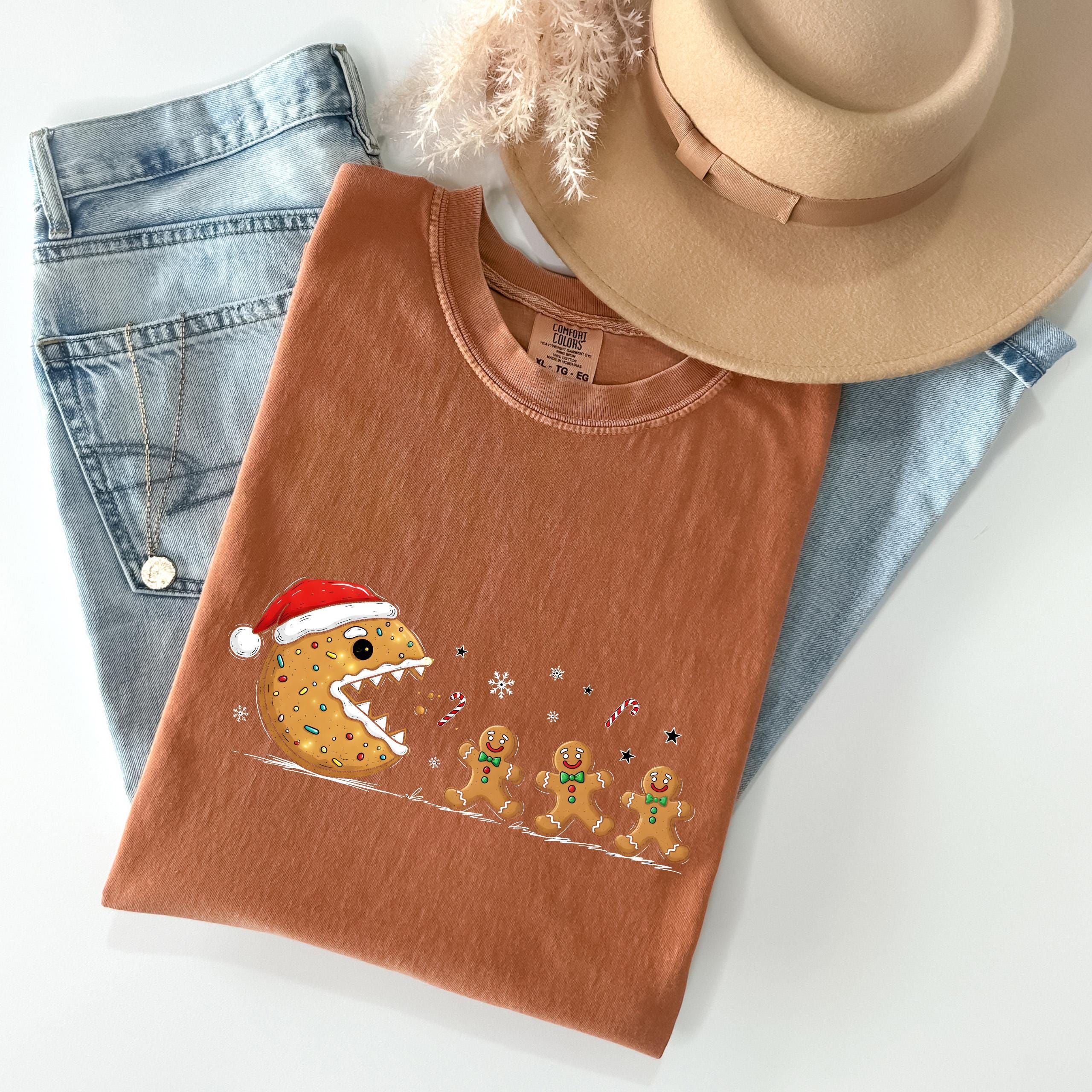 Comfort Colors® 1717 Unisex Garment-Dyed Christmas Cookie T-shirt, Cute Gingerbread Gaming Tee, Merry Xmas Sweatshirt, Perfect Holiday Gift for Gamers & Couples, Cozy Seasonal Outfit