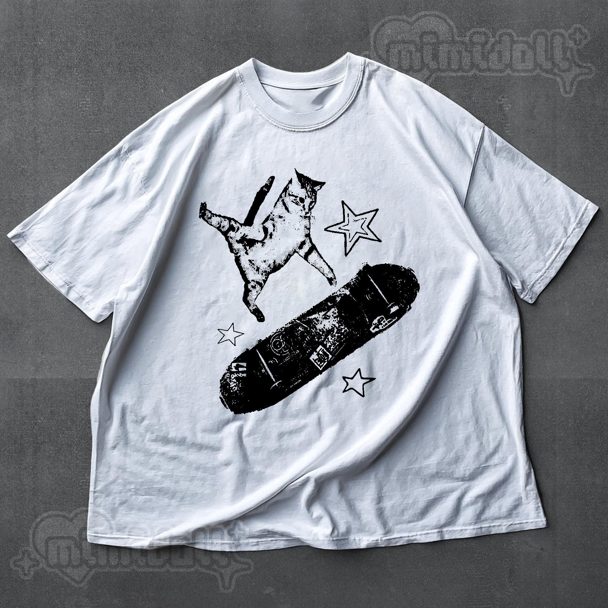 Skateboard Cat Y2K Shirt, 90s Aesthetic Vintage Kitten Tee, Retro Grunge Rockstar GF Skater Mori Kei Top for Women, Oversized Cotton Gift