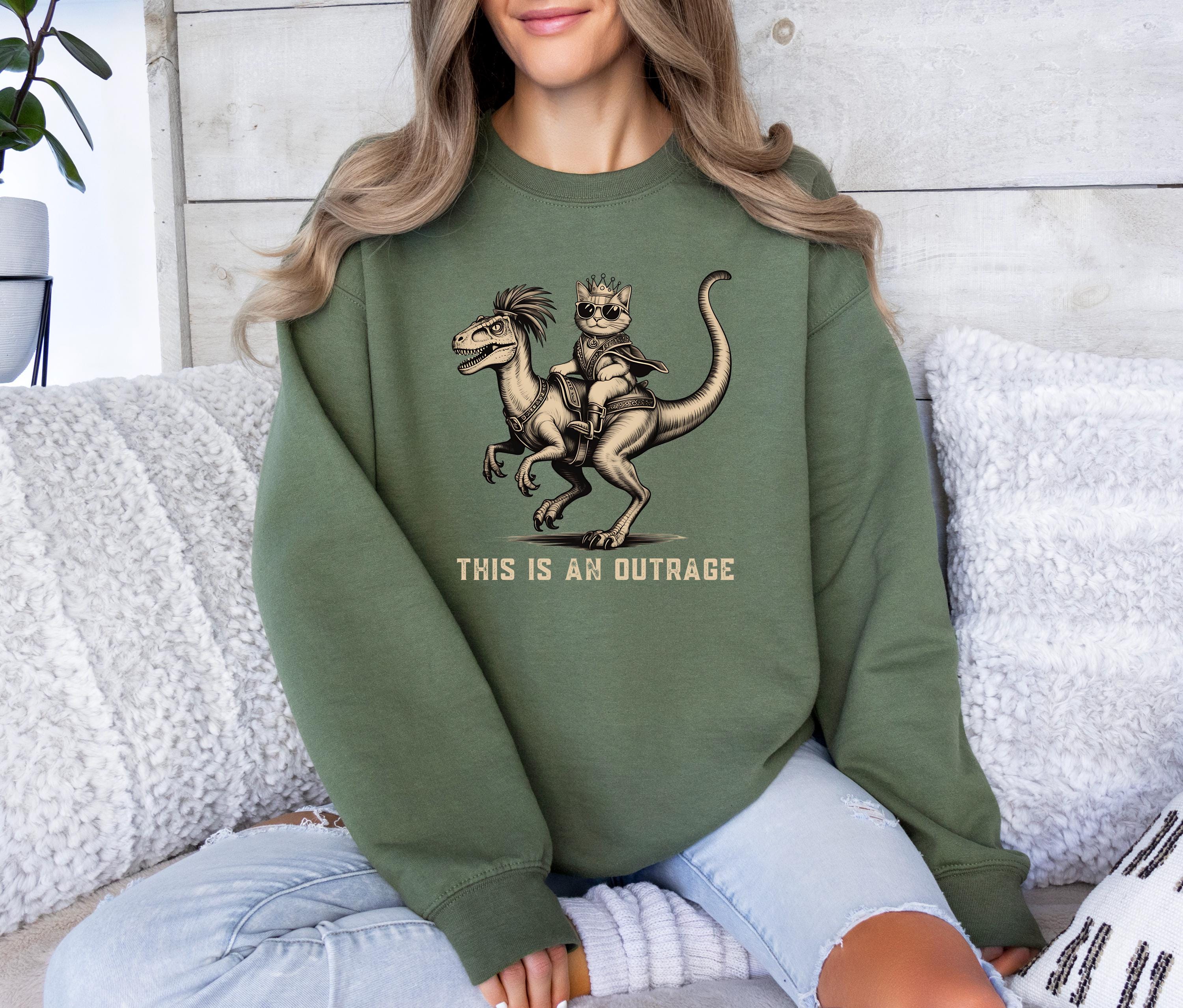Princess Donut & Mongo Gildan 18000 Sweatshirt for Fantasy Book Reader & Geeky Cat Lover - Cozy Unisex Fall Outfit