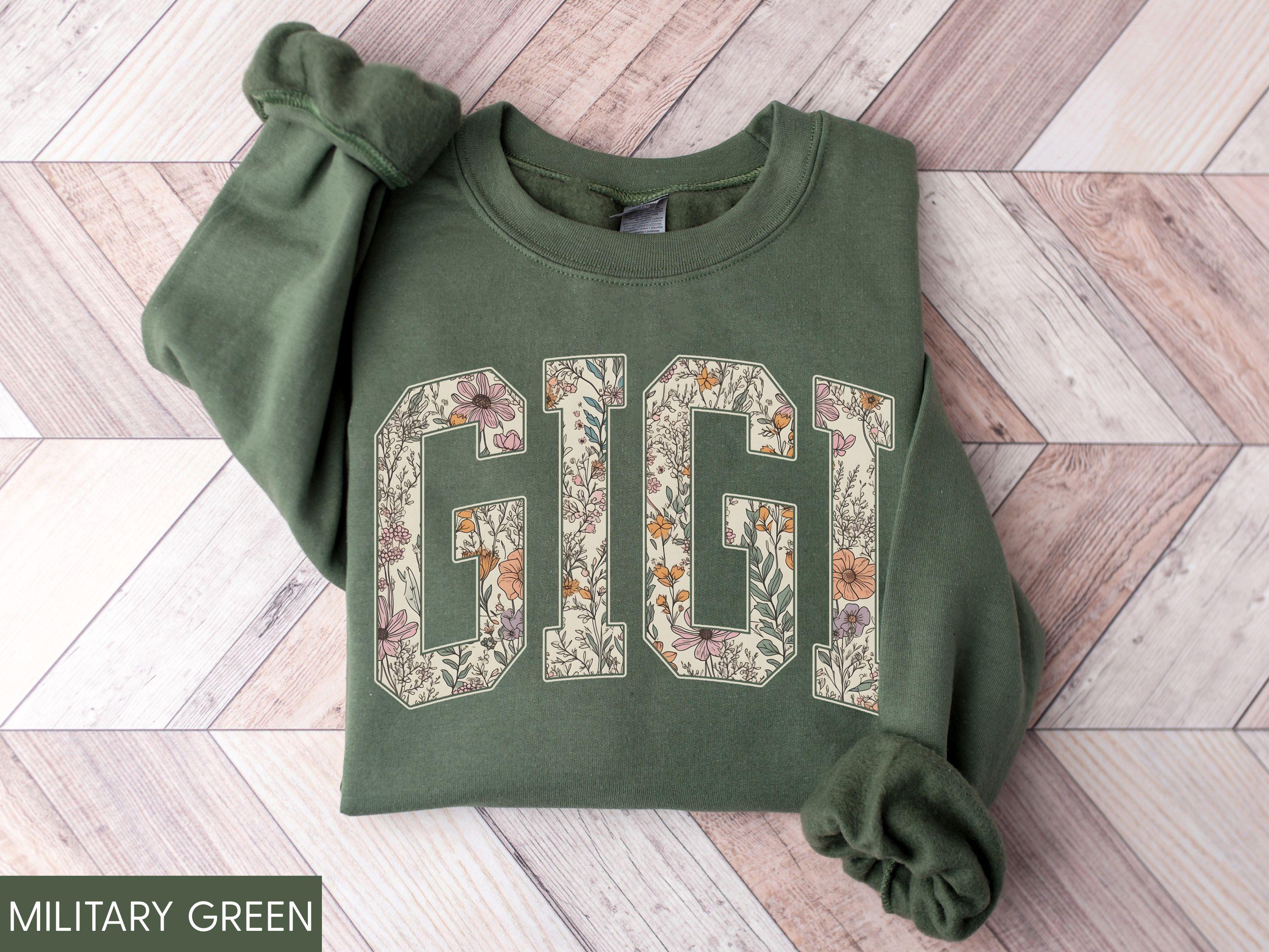 Comfort Colors® 1566 Unisex Garment-Dyed Gigi Sweatshirt for Women, Floral Crewneck Gift, Cozy Aesthetic Sweater, Perfect Fall Outfit