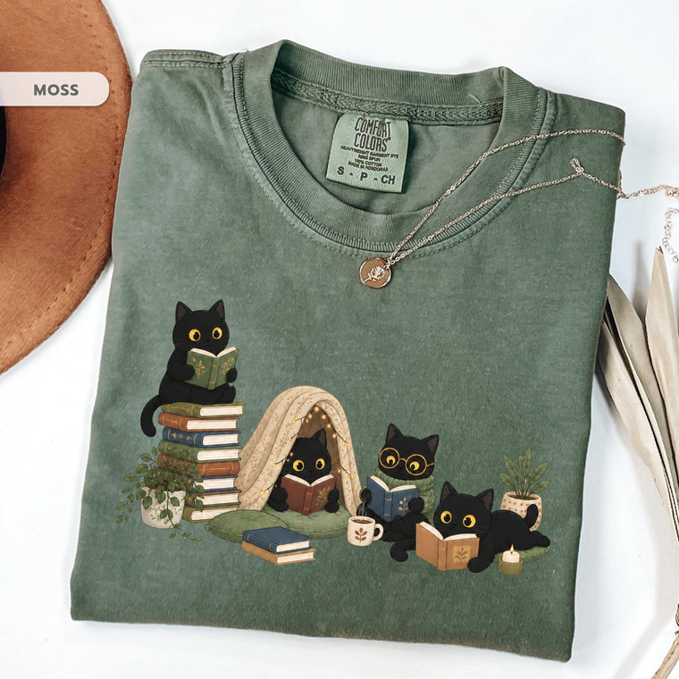 Black Cat Reading Shirt - Book Lover Cat Tee, Soft Cotton Unisex Fit, Cozy Reader Gift for Her, Cat Mom Shirt, Librarian Teacher Bookish Tee, Outfit